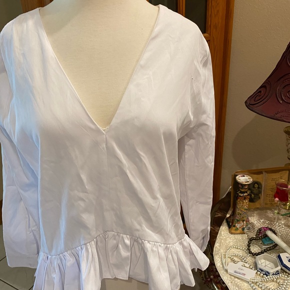 English factory peplum Top size small. Size S (4-6) - Picture 9 of 9